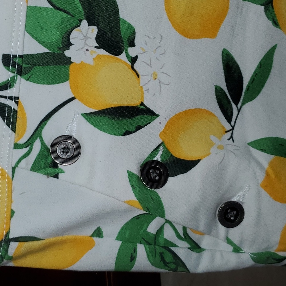 NWOT Isaac Mizrahi Bright White Lemon & White Floral Sailor Print Shorts Size 8 - Picture 3 of 16